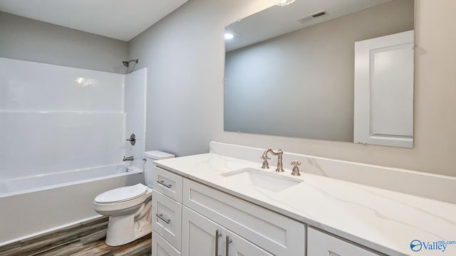 9241 Stanford Road, Athens, AL 35611