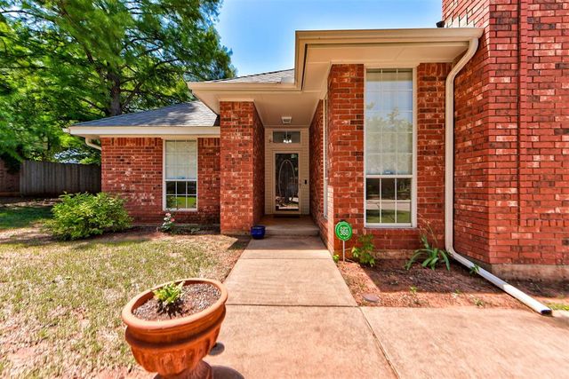1108 Providence Court, Edmond, OK 73003