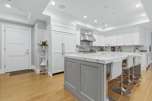 377 W 1st St 5, Boston, MA 02127