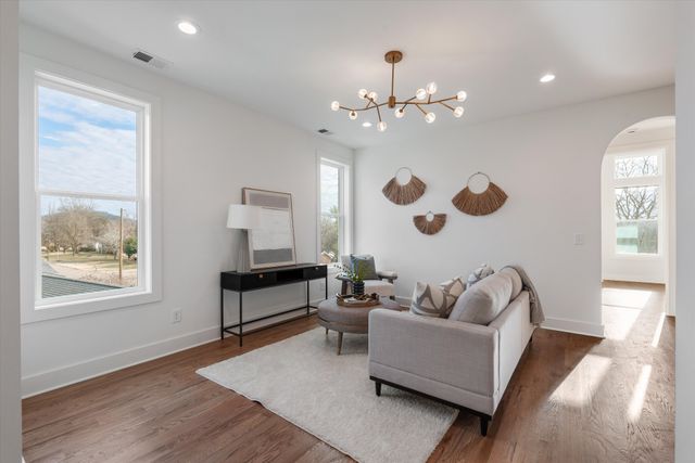 6554 Marauder Dr, Nashville, TN 37209