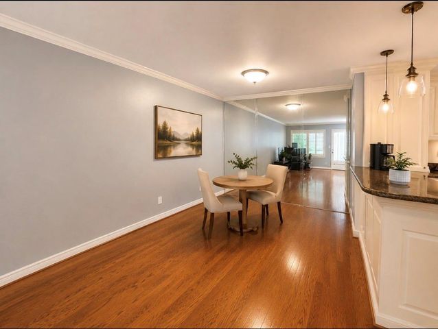 6492 Bayou Glen Road, Houston, TX 77057
