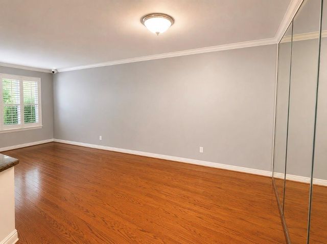 6492 Bayou Glen Road, Houston, TX 77057