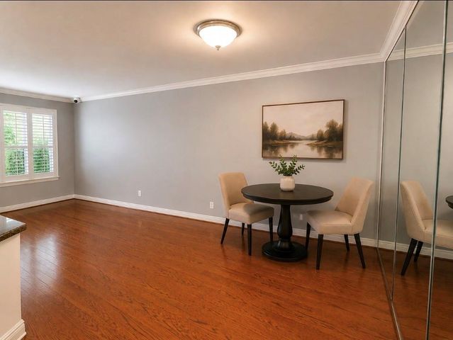 6492 Bayou Glen Road, Houston, TX 77057