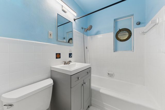 4700 NE 2ND Way, Deerfield Beach, FL 33064