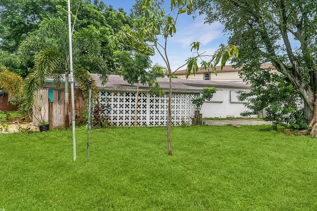 4700 NE 2ND Way, Deerfield Beach, FL 33064