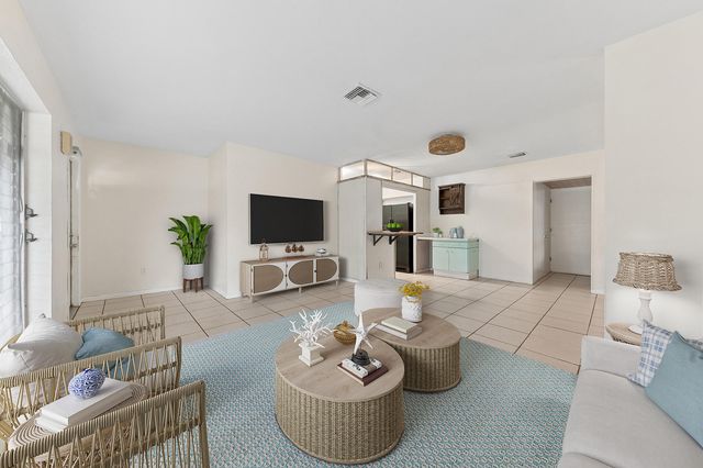 4700 NE 2ND Way, Deerfield Beach, FL 33064