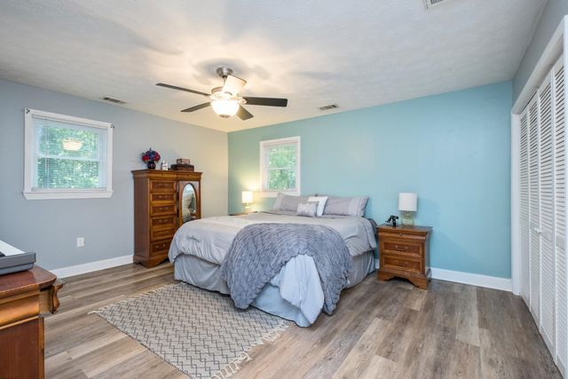 16998 E SUMMIT AVE, Elkton, VA 22827