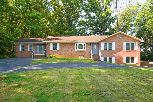 16998 E SUMMIT AVE, Elkton, VA 22827