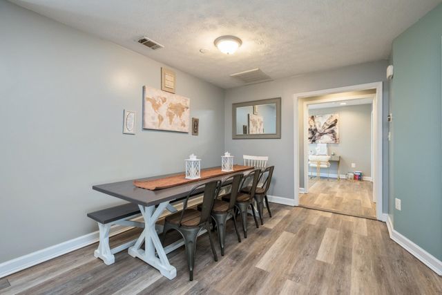 16998 E SUMMIT AVE, Elkton, VA 22827