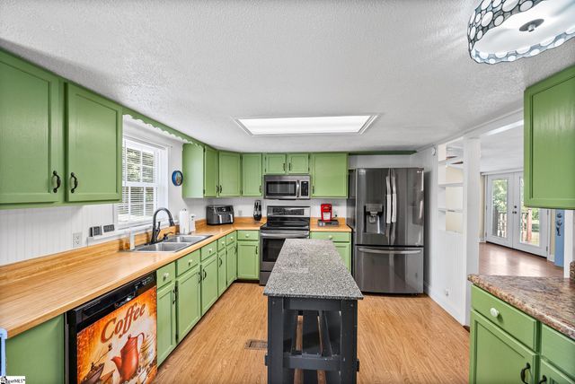 112 Bert Court, Greer, SC 29651
