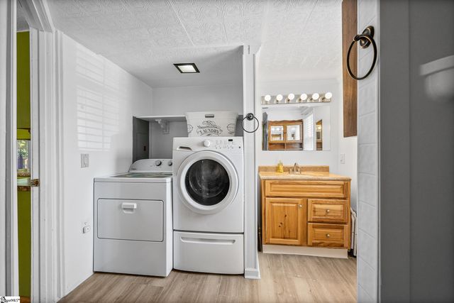 112 Bert Court, Greer, SC 29651