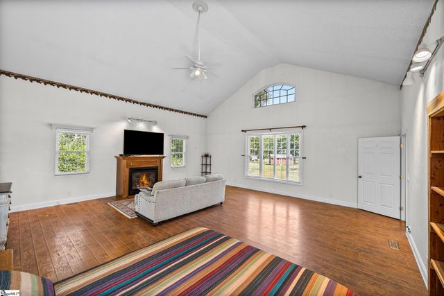 112 Bert Court, Greer, SC 29651