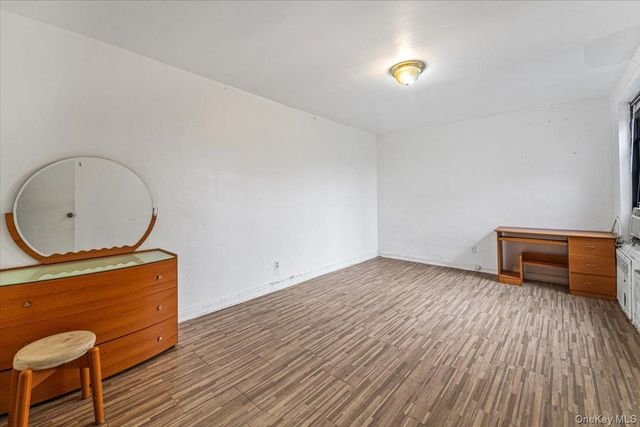 132-35 Sanford Avenue 602, Flushing, NY 11355