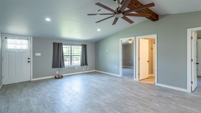 3300 Hilltop Road, Granbury, TX 76048