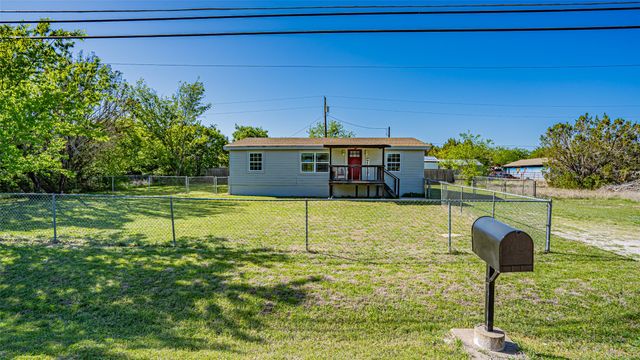 3300 Hilltop Road, Granbury, TX 76048