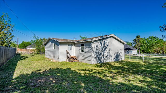 3300 Hilltop Road, Granbury, TX 76048