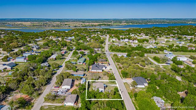 3300 Hilltop Road, Granbury, TX 76048
