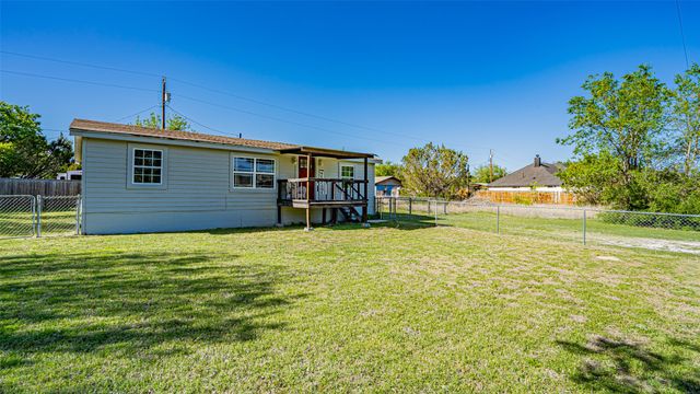 3300 Hilltop Road, Granbury, TX 76048