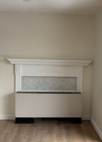 1 Summit Dr. 33, Reading, MA 01867