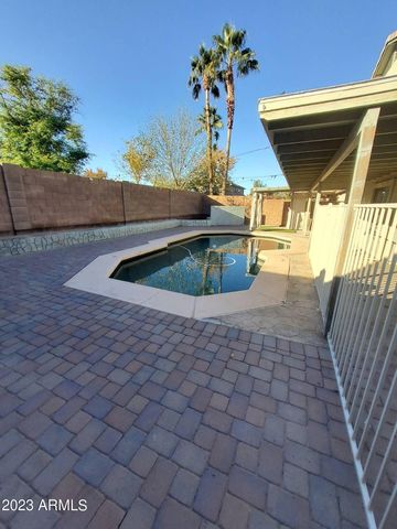 5227 W Desert Lane, Laveen, AZ 85339