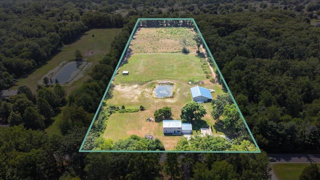 10374 Douglas Road, Osceola, IN 46561