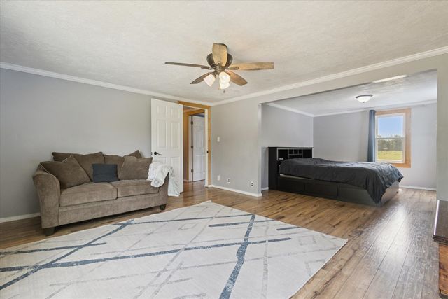 10374 Douglas Road, Osceola, IN 46561