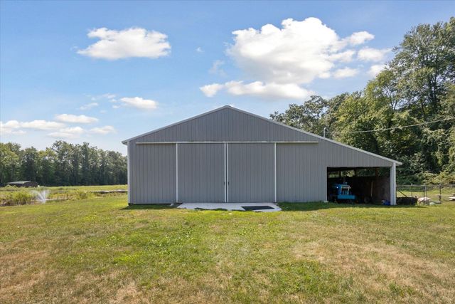 10374 Douglas Road, Osceola, IN 46561