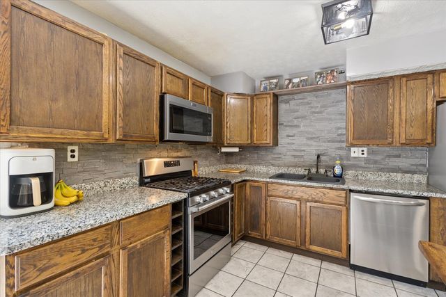 10374 Douglas Road, Osceola, IN 46561