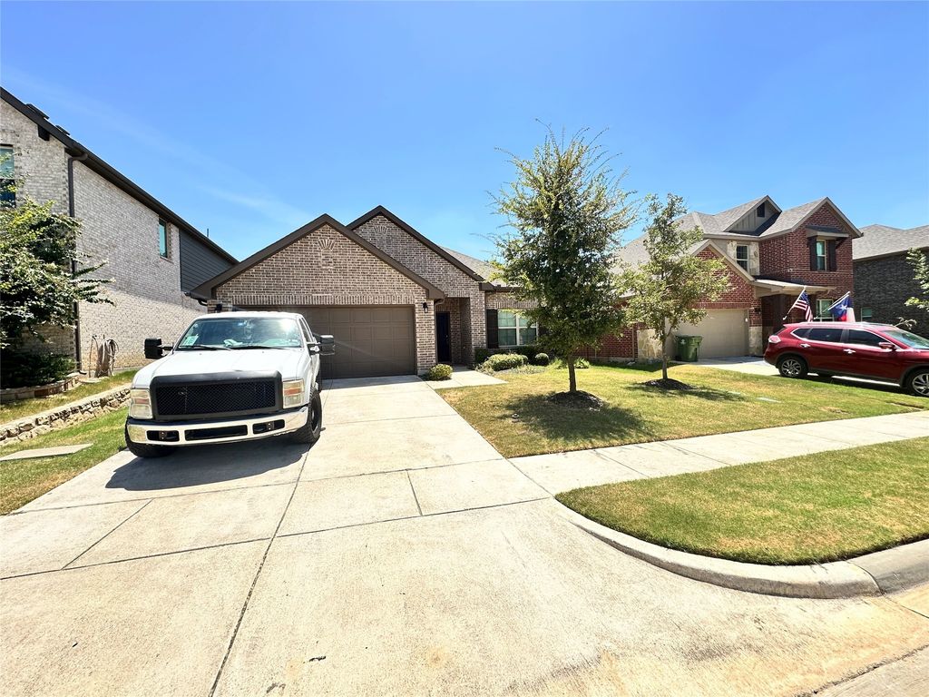 147 Nix Drive, Hickory Creek, TX 75065