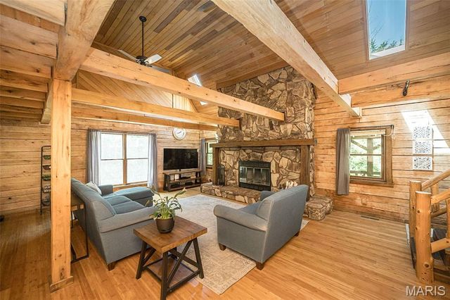 8 Whippoorwill Court, Defiance, MO 63341