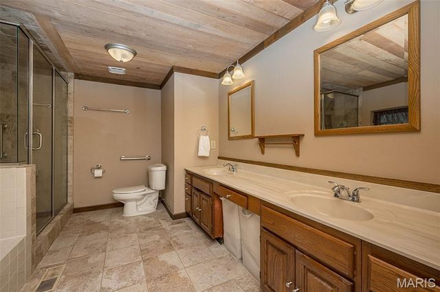 8 Whippoorwill Court, Defiance, MO 63341