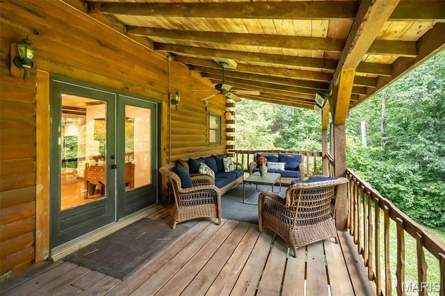8 Whippoorwill Court, Defiance, MO 63341