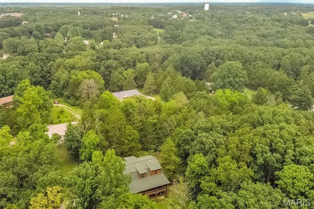 8 Whippoorwill Court, Defiance, MO 63341