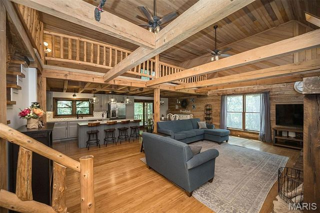 8 Whippoorwill Court, Defiance, MO 63341