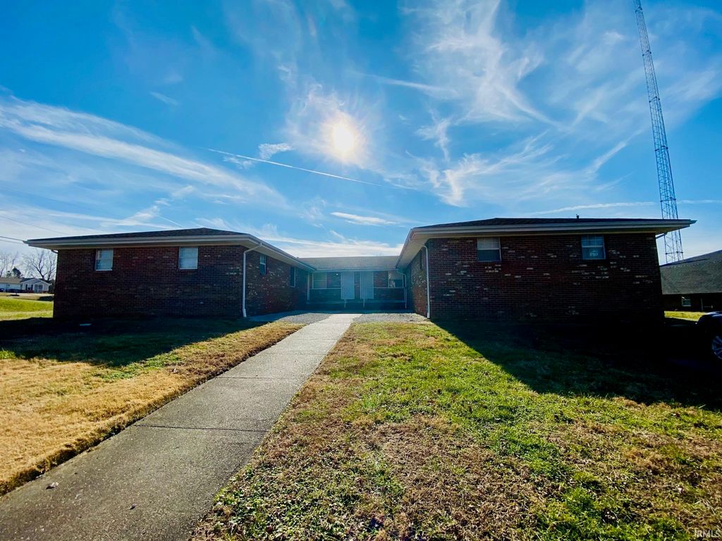 919 Parkview Drive, Boonville, IN 47601