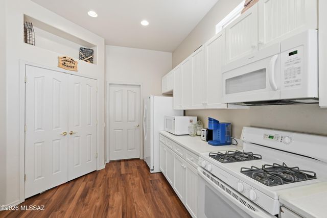 5056 W Spoonplant Court, Marana, AZ 85658