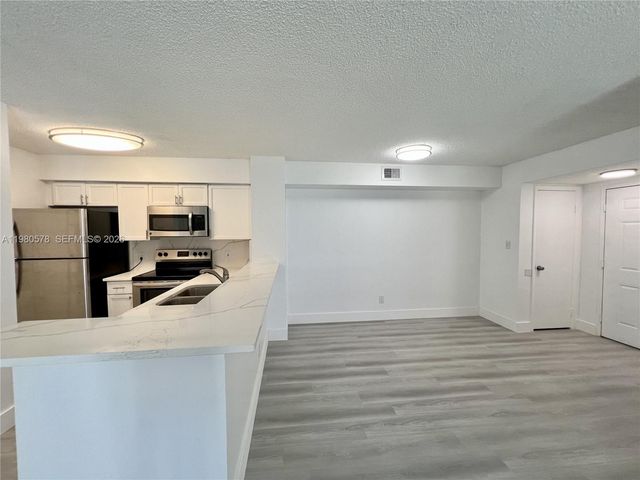 640 S Park Rd 12-4, Hollywood, FL 33021