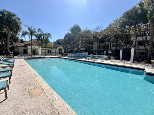 640 S Park Rd 12-4, Hollywood, FL 33021