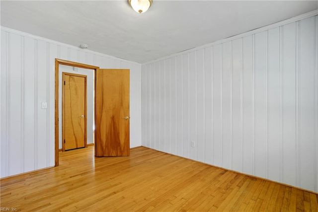 1052 Miles Standish RD, Virginia Beach, VA 23455