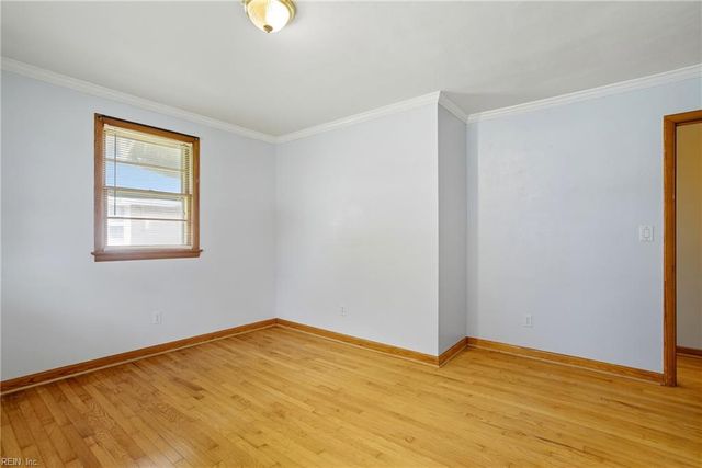1052 Miles Standish RD, Virginia Beach, VA 23455
