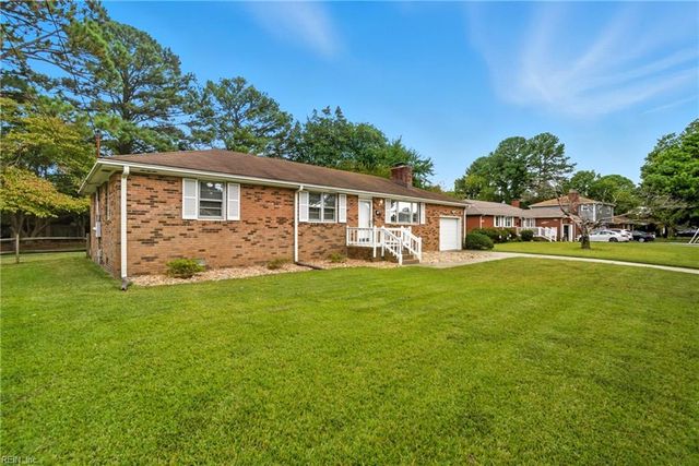 1052 Miles Standish RD, Virginia Beach, VA 23455