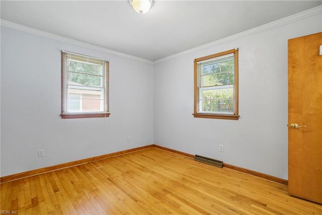 1052 Miles Standish RD, Virginia Beach, VA 23455