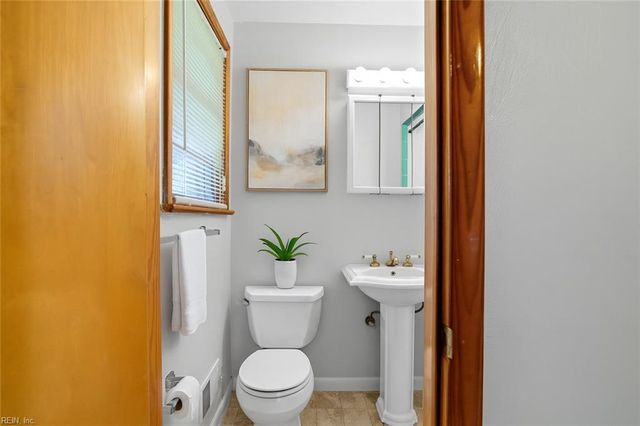 1052 Miles Standish RD, Virginia Beach, VA 23455