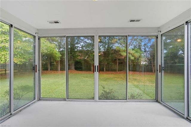 1052 Miles Standish RD, Virginia Beach, VA 23455