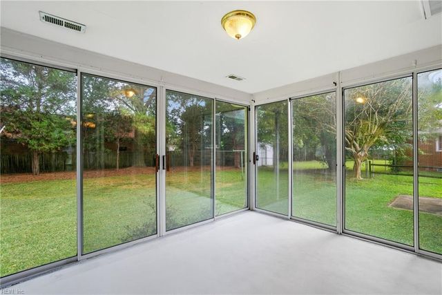 1052 Miles Standish RD, Virginia Beach, VA 23455