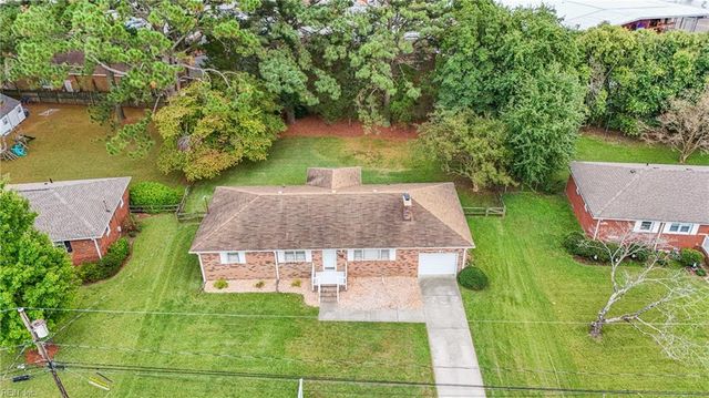 1052 Miles Standish RD, Virginia Beach, VA 23455