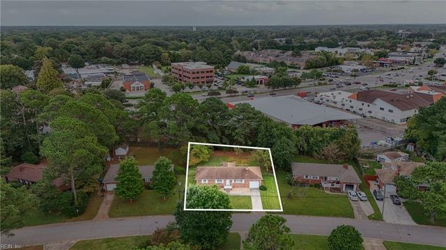 1052 Miles Standish RD, Virginia Beach, VA 23455