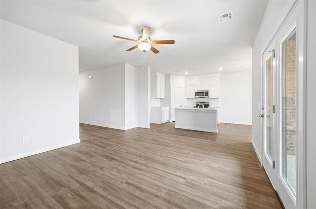 1710 Oak Way, Tuttle, OK 73089