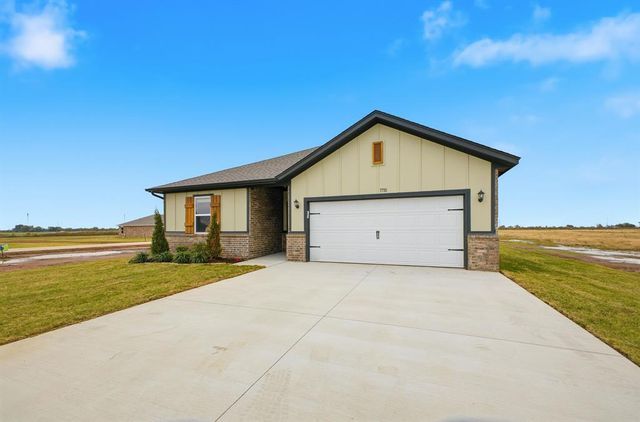 1710 Oak Way, Tuttle, OK 73089