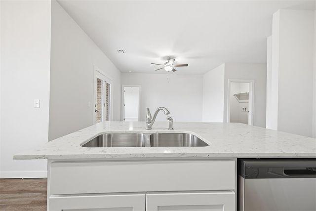 1710 Oak Way, Tuttle, OK 73089
